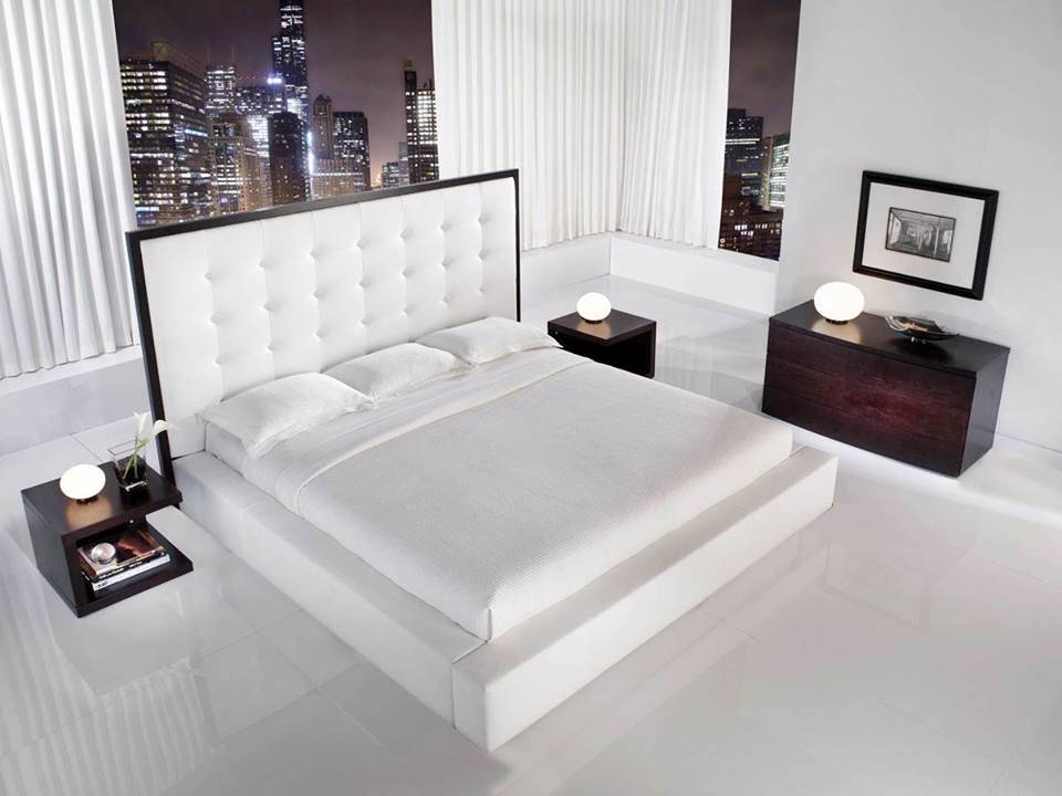 Красивые кровати: как правильно поставить в комнате, примеры расположения необычных кроватей
