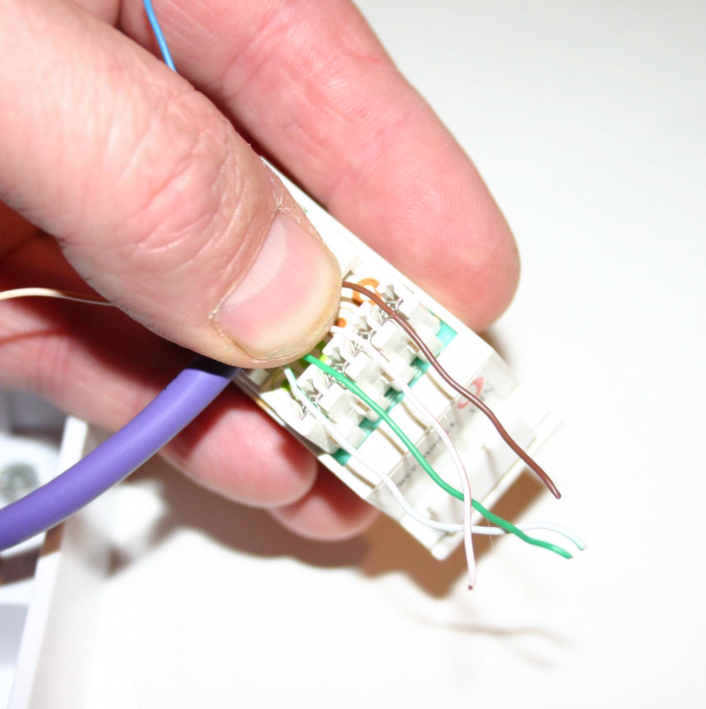 Как установить интернет розетку: схема подключения по цветам, распиновка 8 проводов