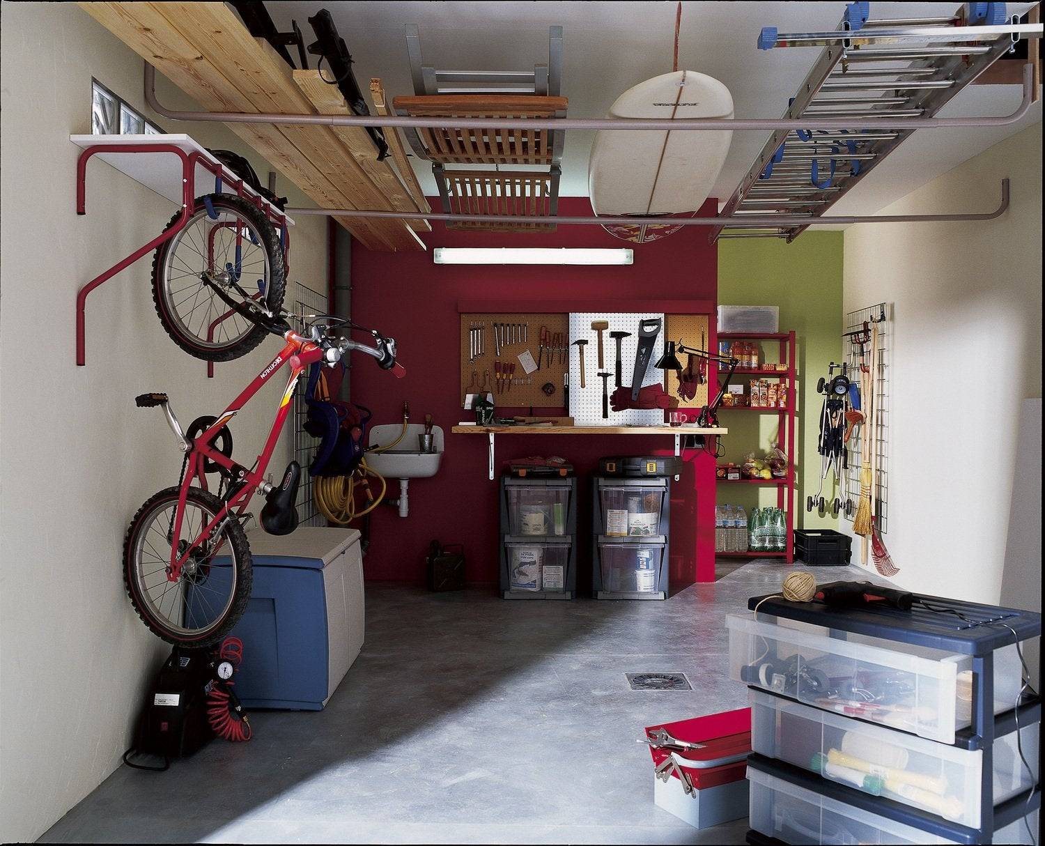 Самоделки для гаража (110 фото + видео): идеи для мастера, гаражные приспособления своими руками, дизайн интерьера и обустройство рабочего места | как сделать своими руками