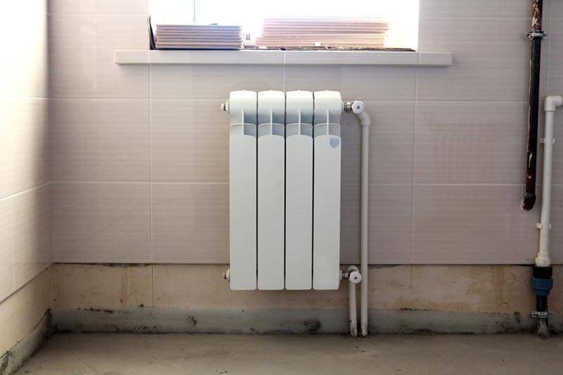 Решаем, какие радиаторы выбрать для отопления частного загородного дома, мнения и советы специалистов