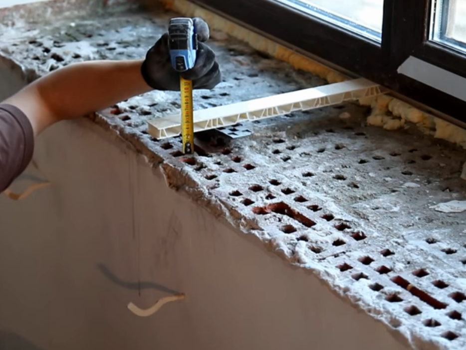 Как заменить подоконник у пластикового окна своими руками