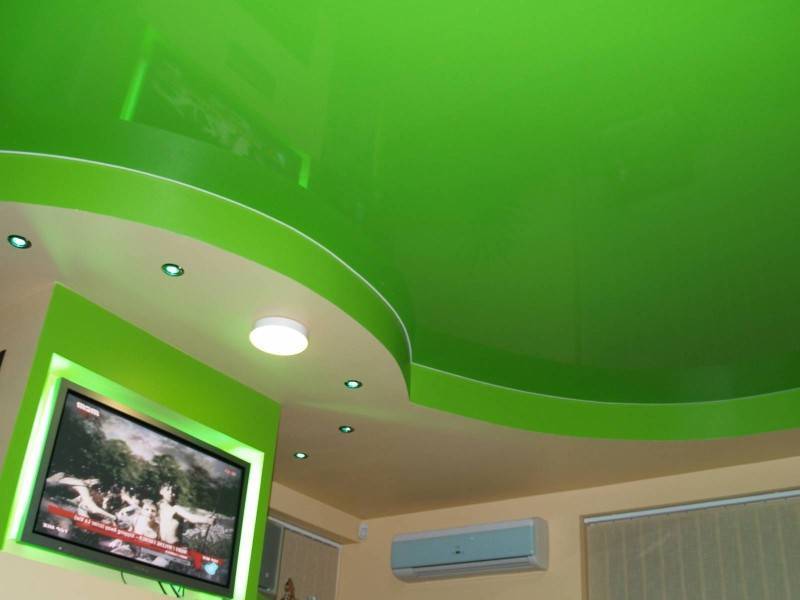 Зеленый натяжной потолок — фото и преимущества конструкций салатового цвета