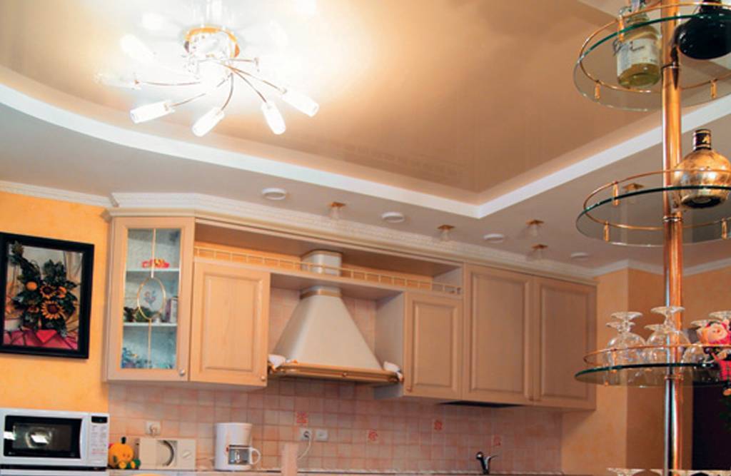 Навесные потолки с подсветкой на кухню фото