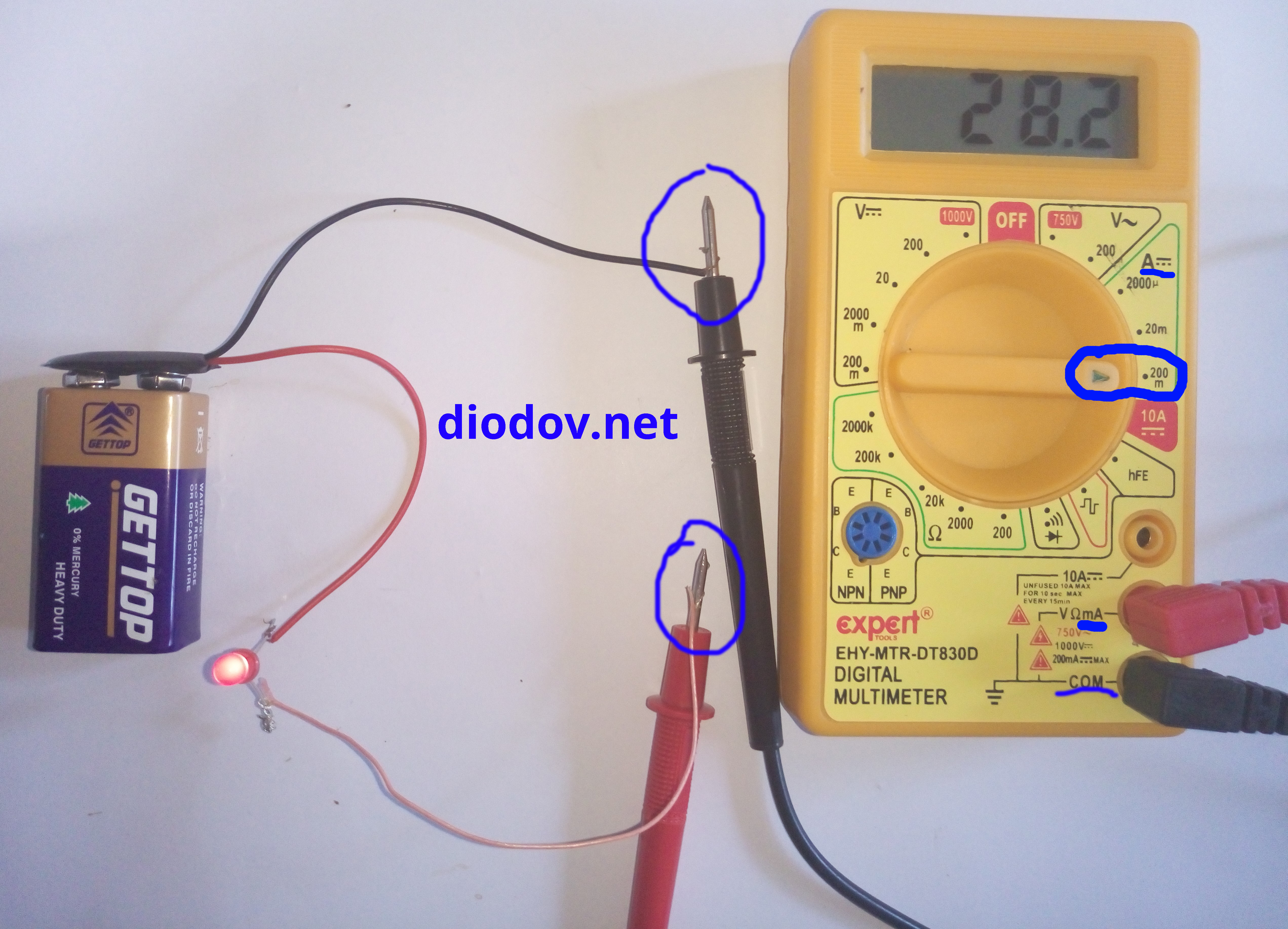 Измерить потребление тока мультиметром. Как измерить потребляемый ток мультиметром. Как измерить ампераж мультиметром. Измерение переменного напряжения мультиметром.
