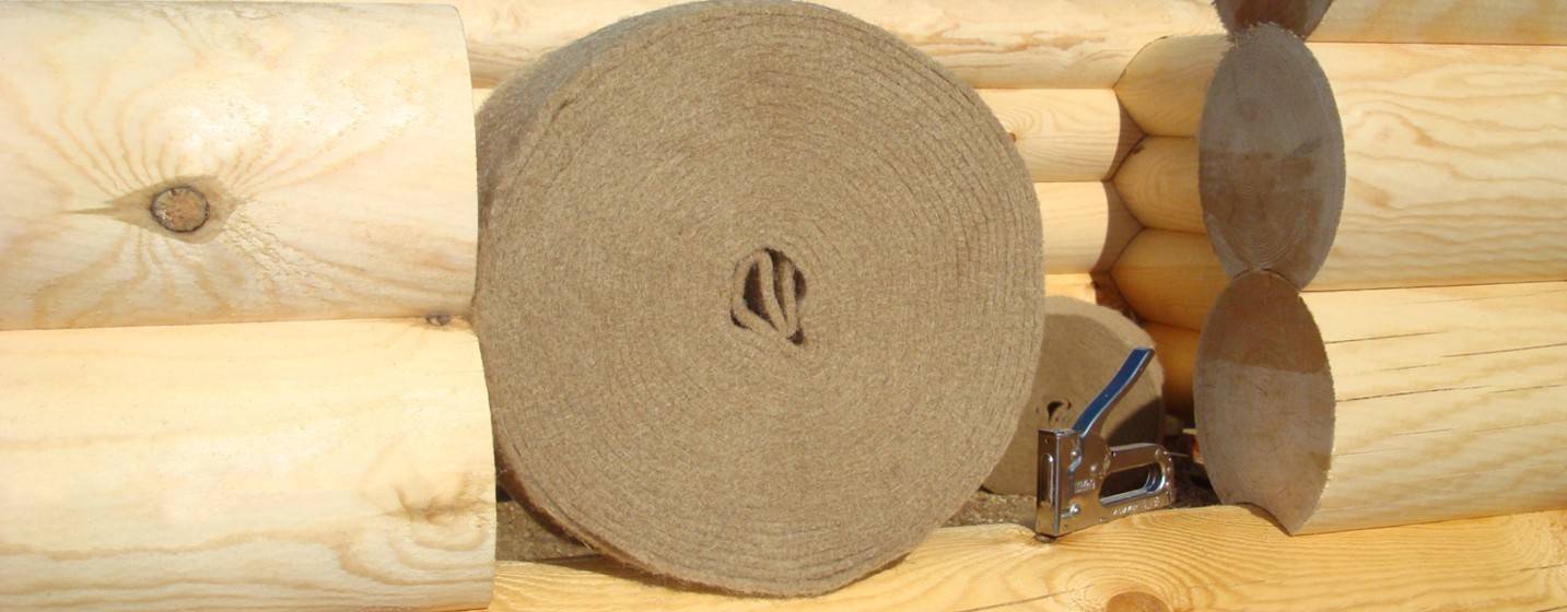 Межвенцовый утеплитель для деревянного бруса: какой выбрать?