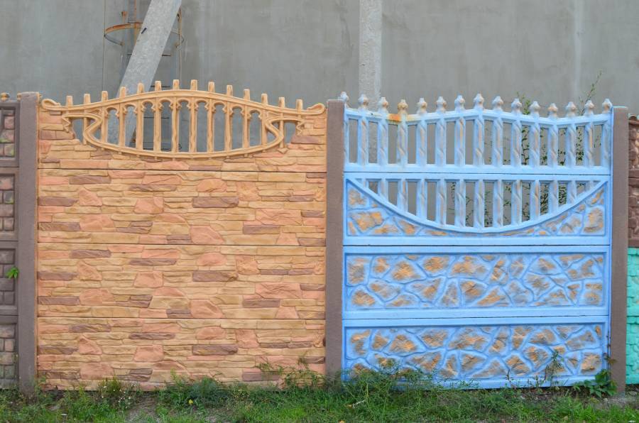 Каким цветом покрасить бетонный забор фото