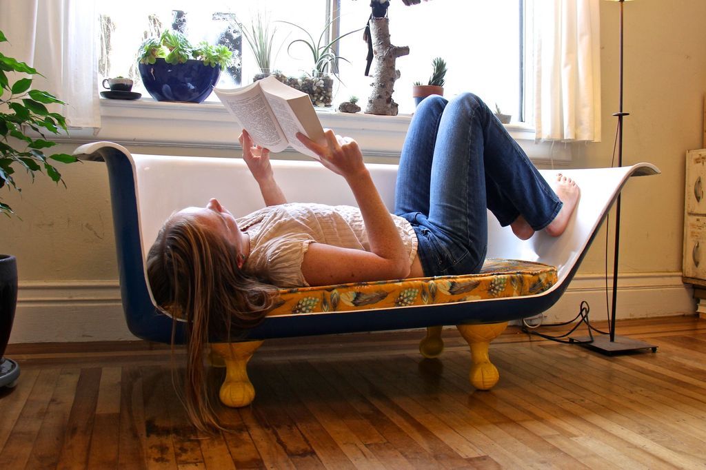 Пошаговая инструкция, как сделать диван из поддонов своими руками. фото углового, с ящиками, дивана из одного поддона, ступенчатого и диван-кровати.