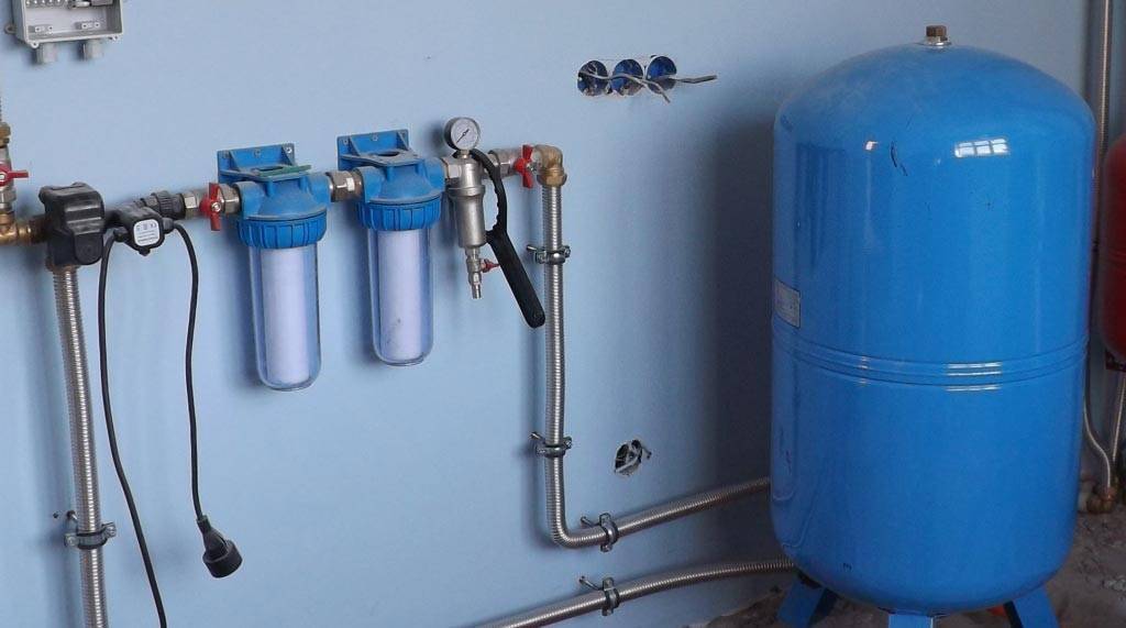 Монтаж водоснабжения в частном доме: 10 вопросов и ответов по выбору схем и материалов