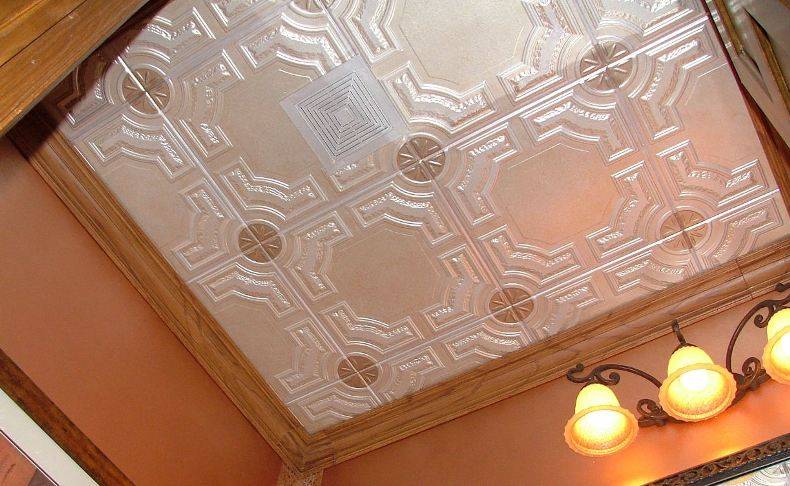 Чем покрасить потолочную плитку из пенопласта - можно ли краской и как
