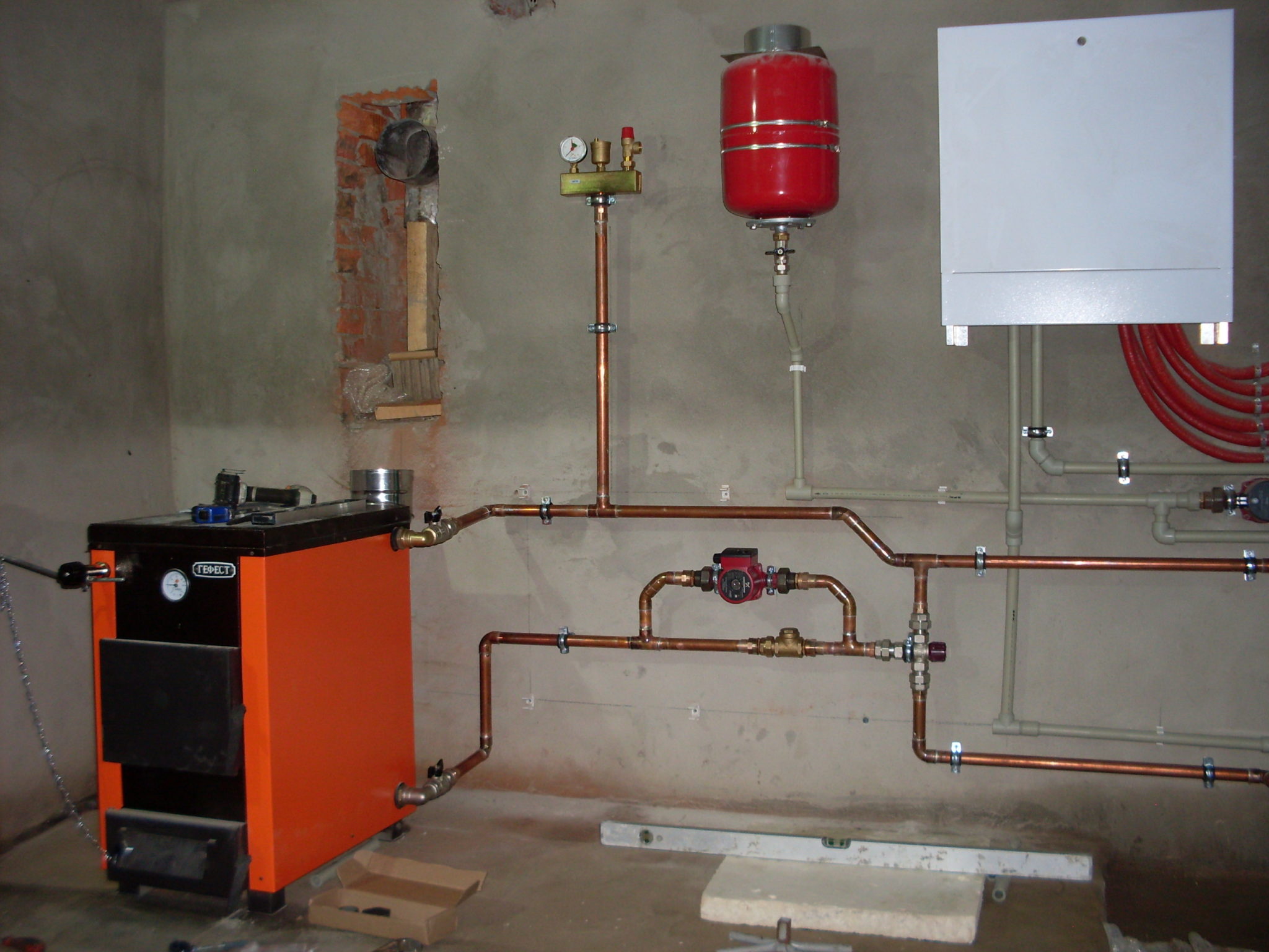 Система отопления частного дома с газовым котлом фото