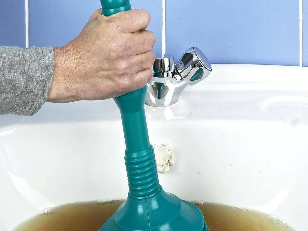 Как прочистить водопроводную трубу самостоятельно и эффективно