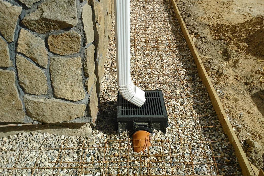 Ливневка в частном доме: как соорудить систему отвода дождевой воды вокруг частного дома