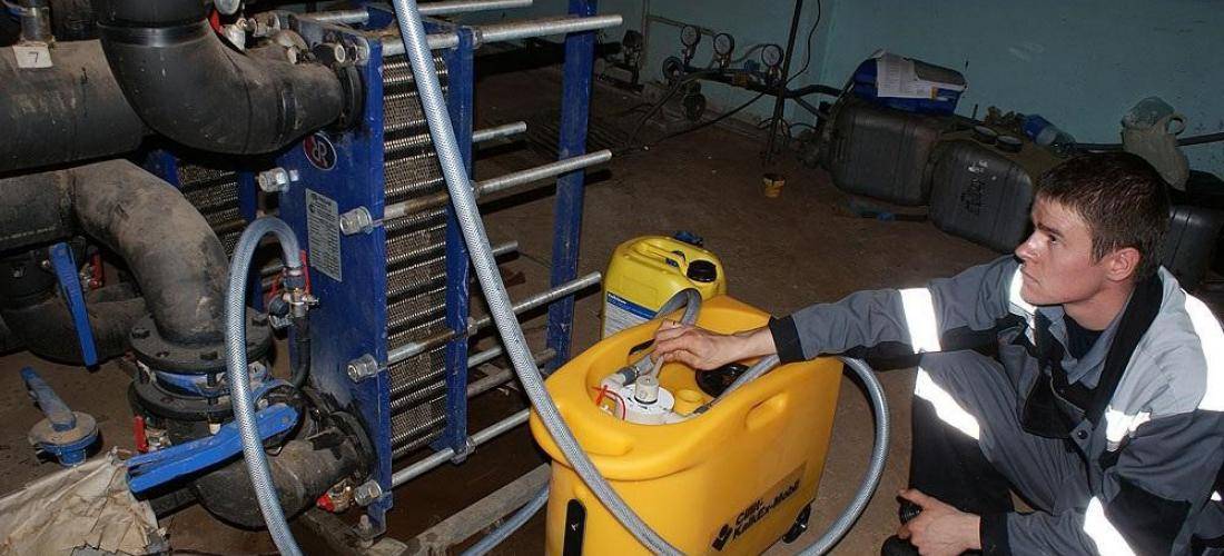 Промывка теплообменника газового котла: самая подробная инструкция по чистке своими руками, выбору жидкостей и прочих срдств для очистки от накипи, стоимость оборудования и услуг специалистов
