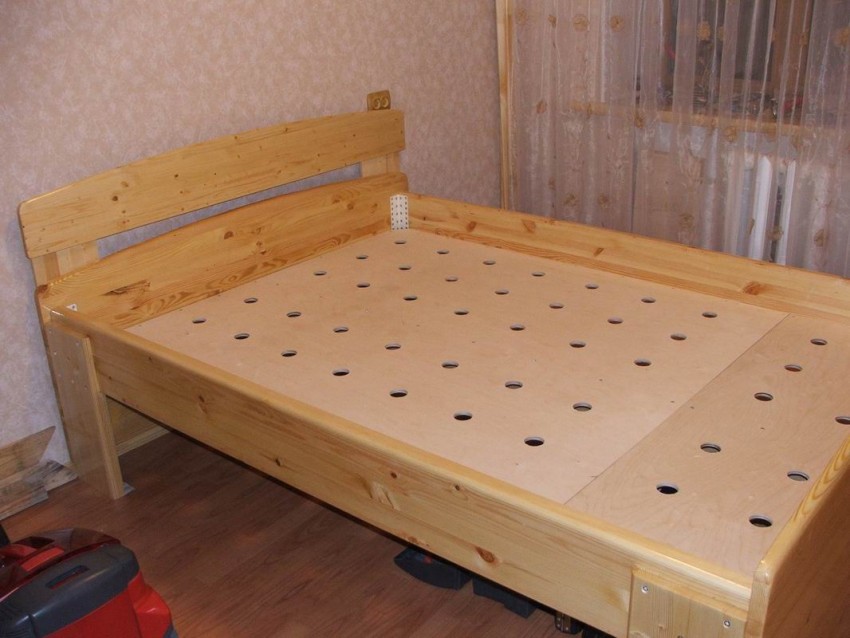 Двуспальная деревянная кровать своими руками - shkafkupeprosto.ru