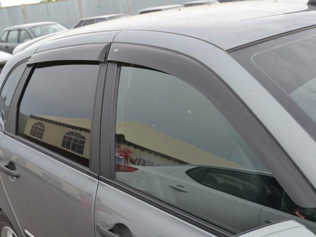 Установка дефлекторов окон на авто: как приклеить ветровики, чем обезжирить поверхность автомобиля