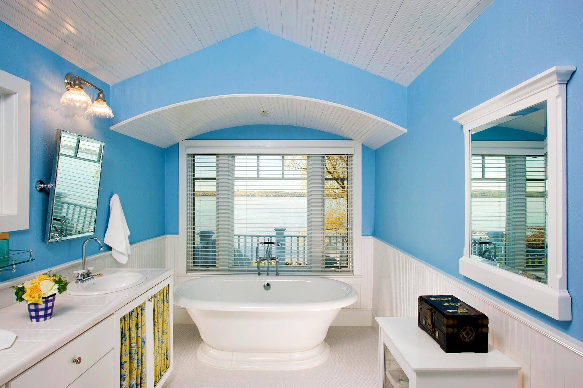 Дизайн ванной комнаты в морском стиле фото