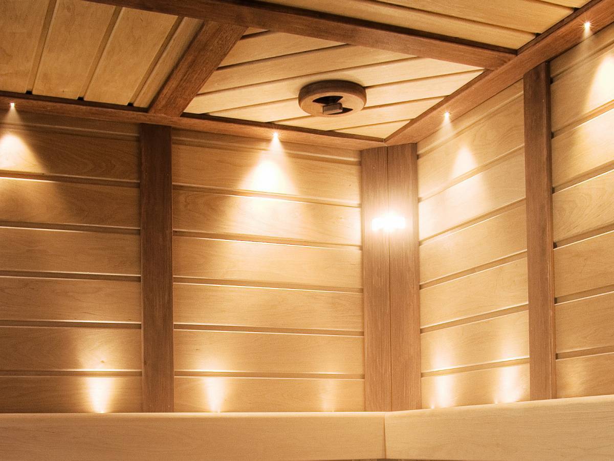 Освещение в бане – основные особенности организации и требования к светильникам