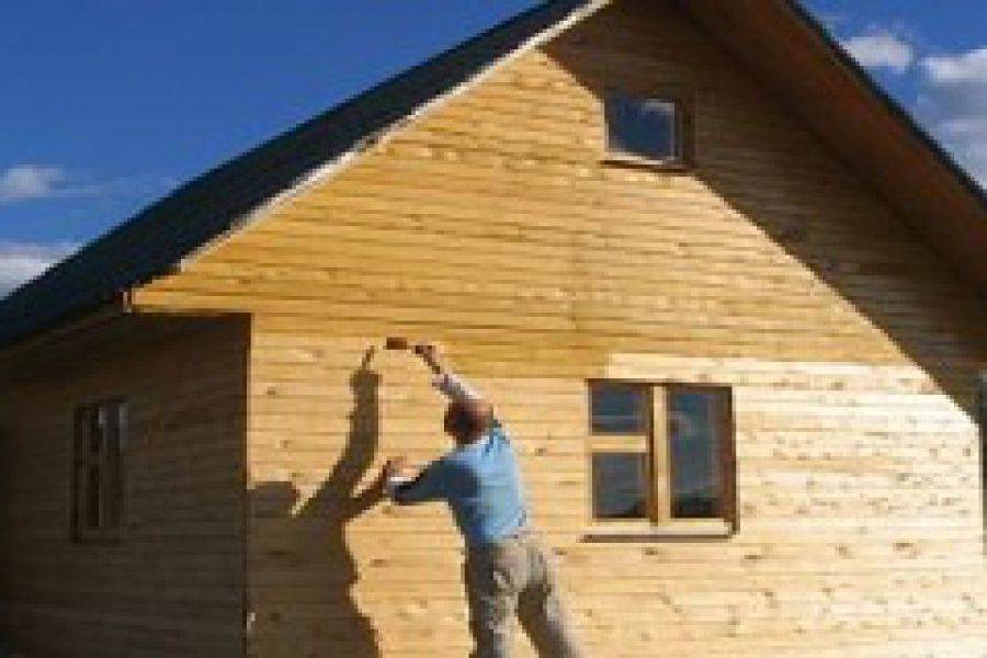Чем обработать деревянный дом внутри: рекомендации