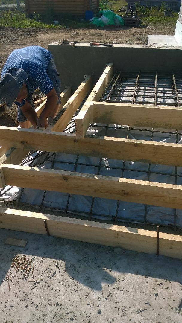 Крыльцо из бетона: подготовка и расчеты, пошаговая технология строительства